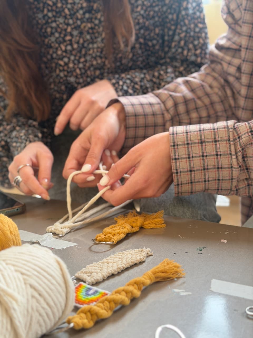 Yaradıcı gəncləri birləşdirən “EmalArtxana” – Yaxud köhnə binada yeniliklərə imza atan komanda (FOTO)